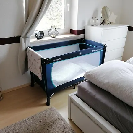 Apartamento In Naehe Zum Sachsenring Am Fusse Zum Erzgebirge Gersdorf (Zwickau)