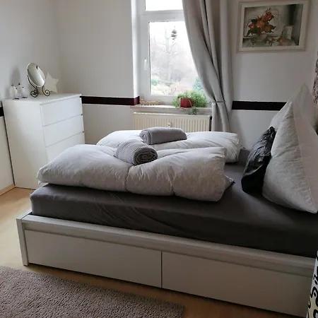 Apartamento In Naehe Zum Sachsenring Am Fusse Zum Erzgebirge *