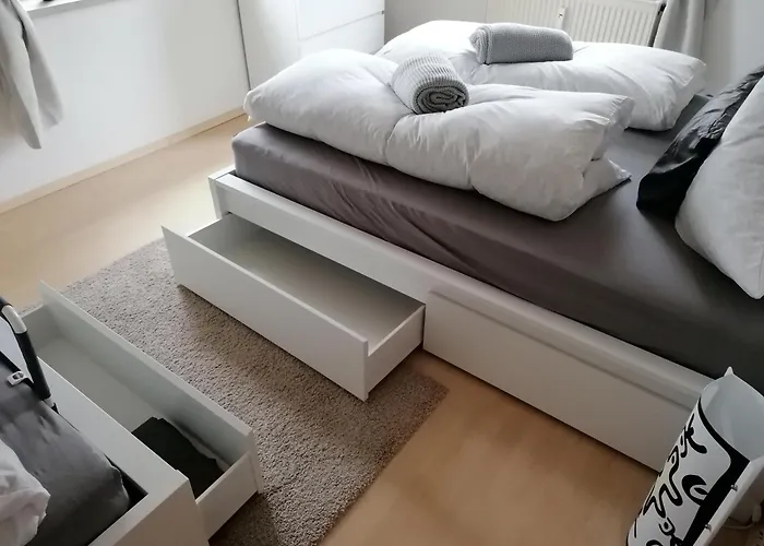 In Naehe Zum Sachsenring Am Fusse Zum Erzgebirge